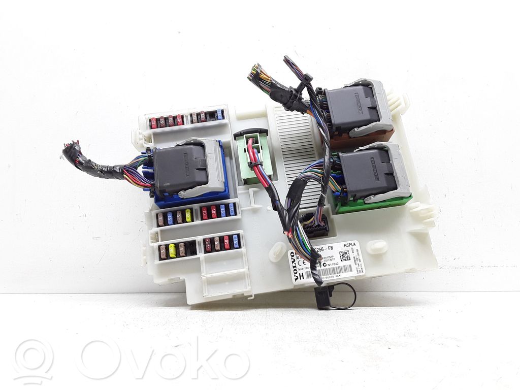 Volvo S60 Fuse module 