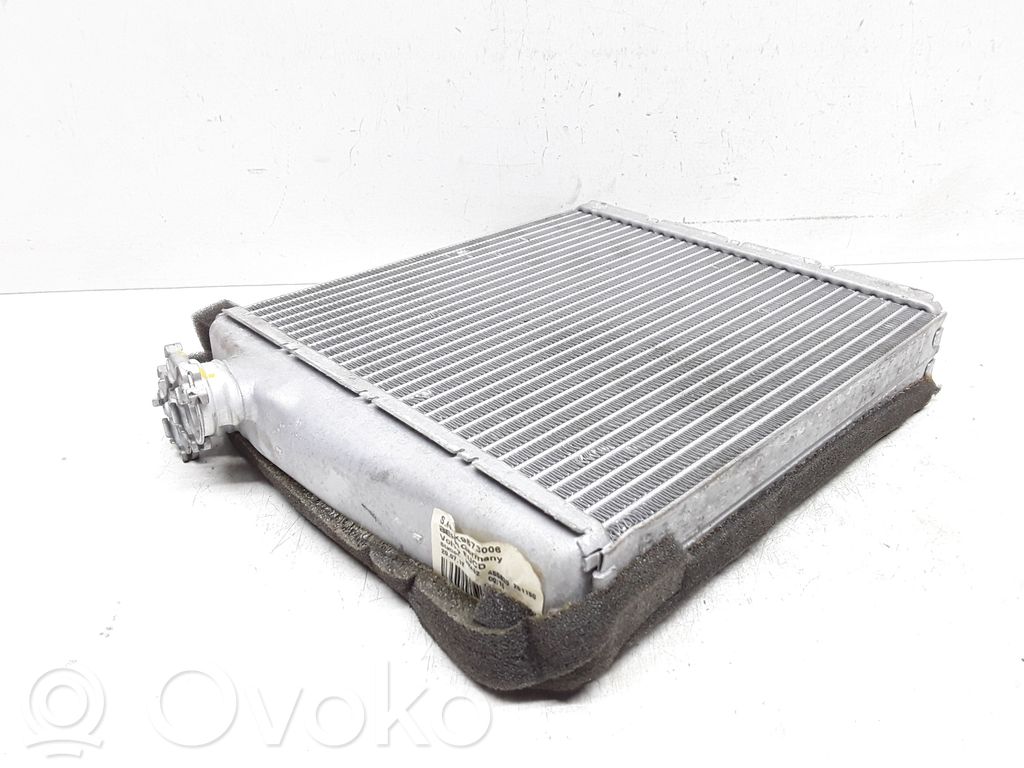Volvo V70 Pečiuko radiatorius 