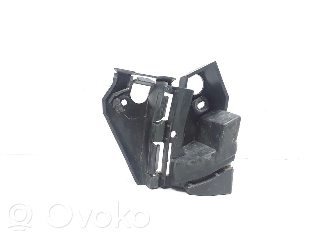Volvo C30 Front bumper mounting bracket 