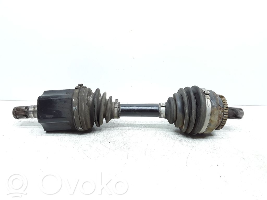 Volvo V70 Priekinis pusašis 