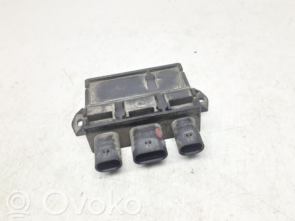 Sterownik / Moduł elektrycznej klapy tylnej / bagażnika   59185,096550100