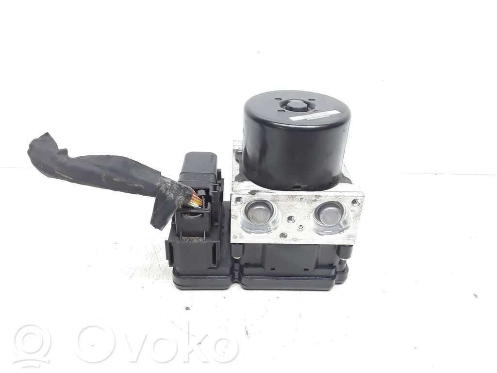 Volvo V40 ABS Pump 
