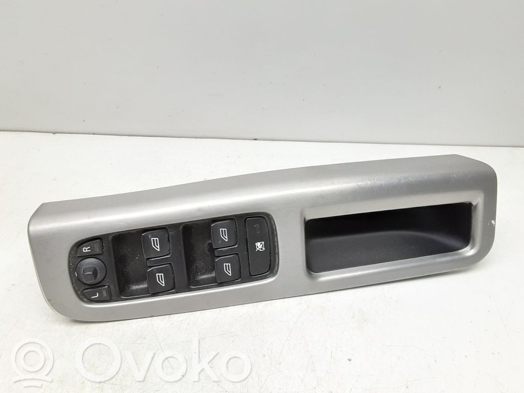 Electric window control switch   30795081,8663817
