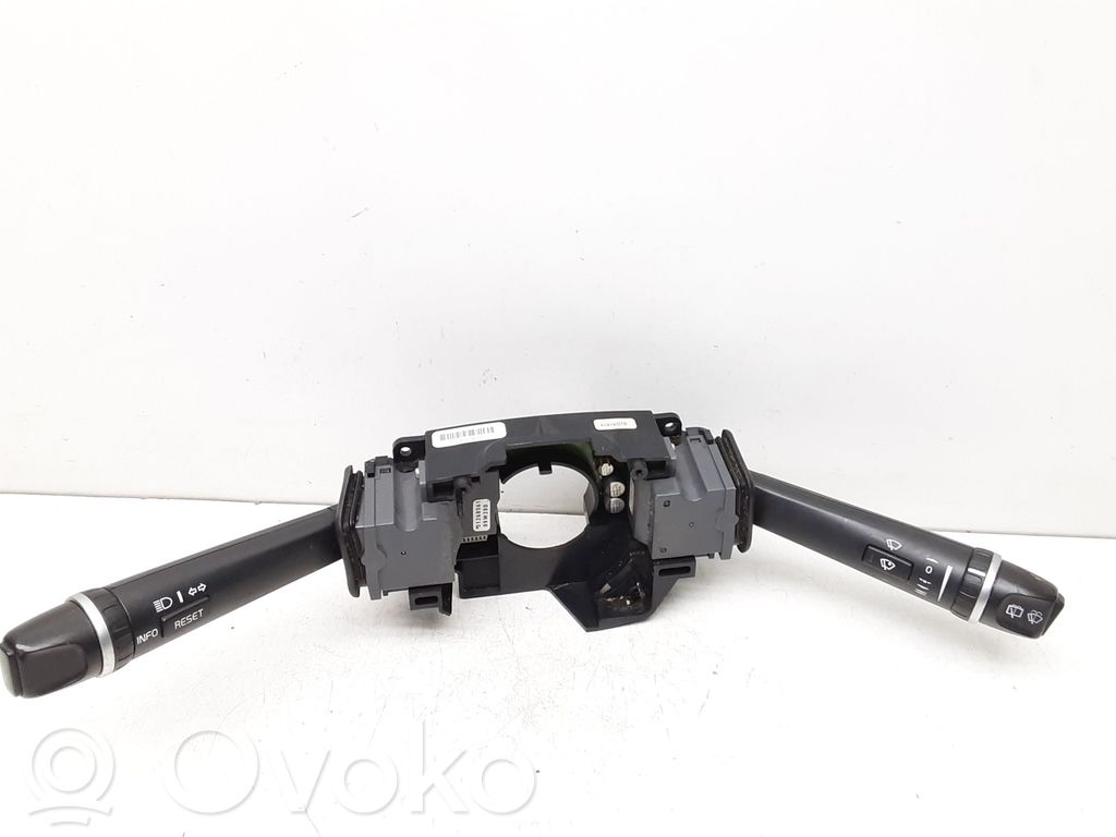 Volvo XC90 Wiper turn signal indicator stalk/switch 
