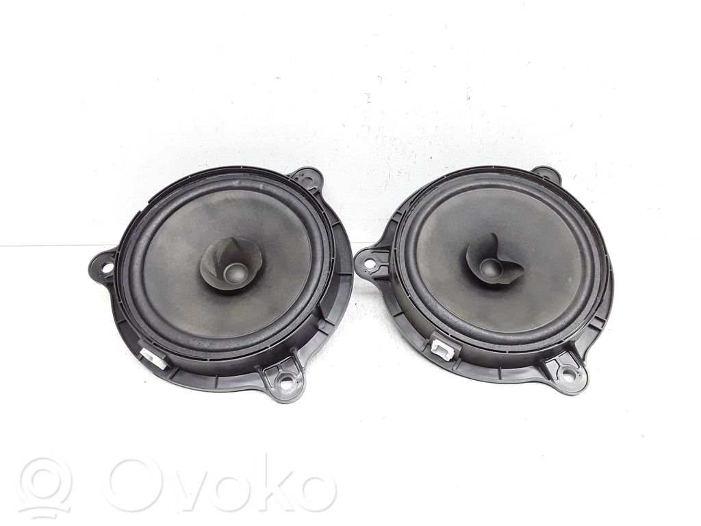 Renault Captur Altavoz de la puerta delantera 