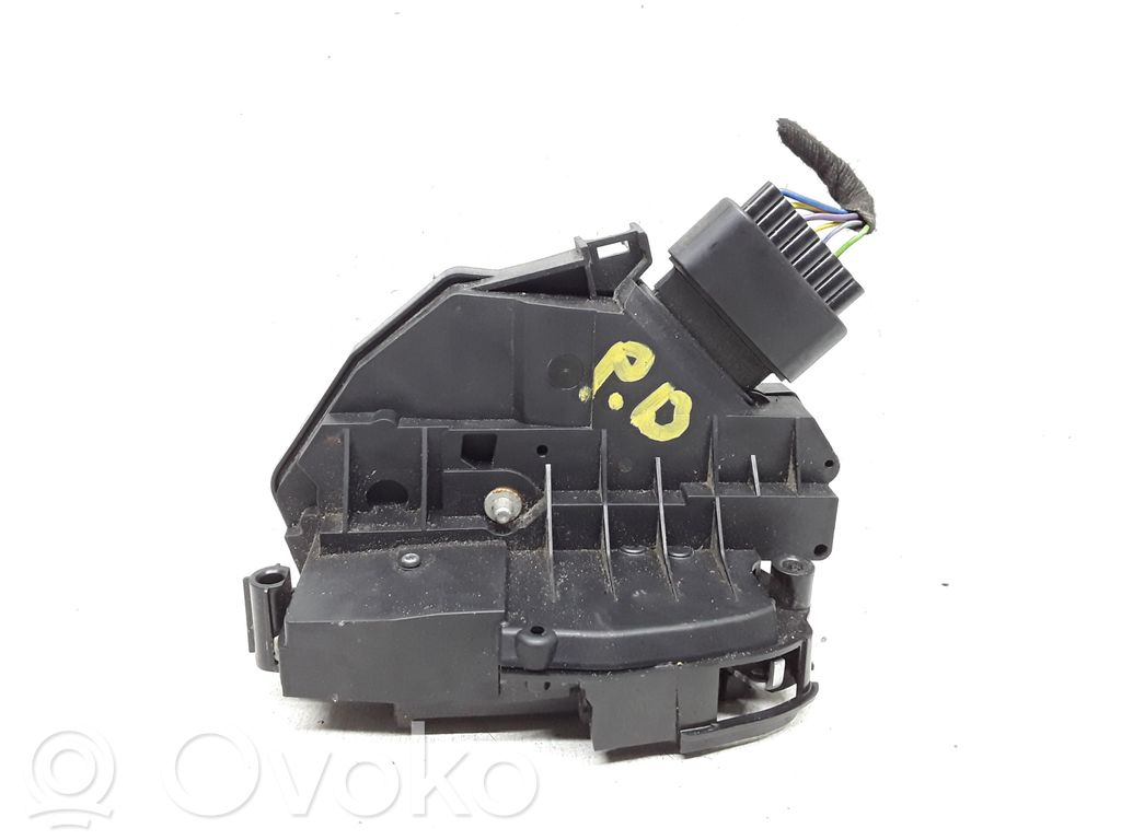 Volvo V60 Front door lock 