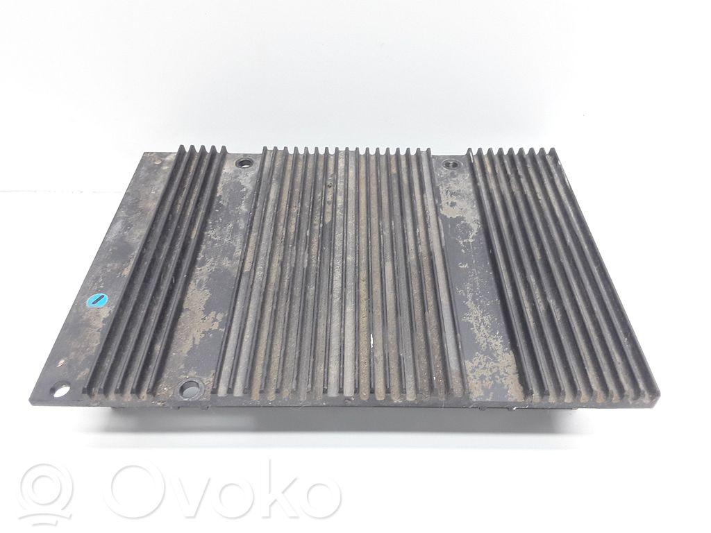 Volvo XC90 Sound amplifier 