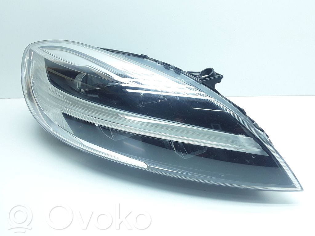 Volvo V40 Phare frontale 