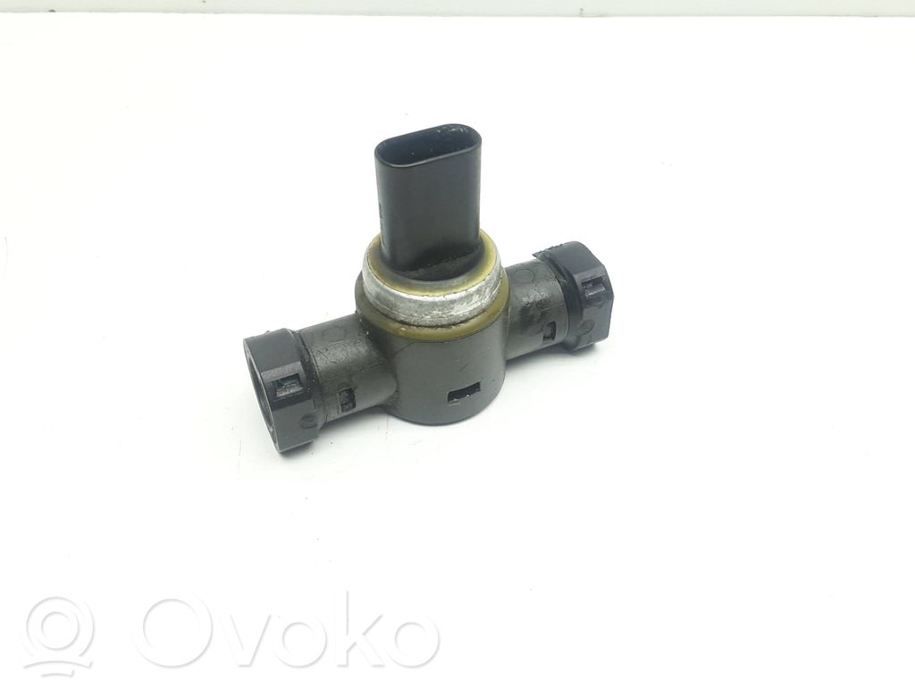 Volvo S90, V90 Fuel pressure sensor 