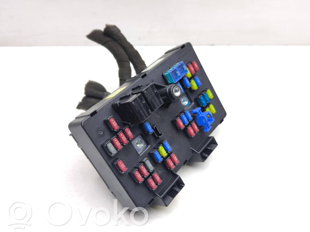 Opel Antara Fuse module 