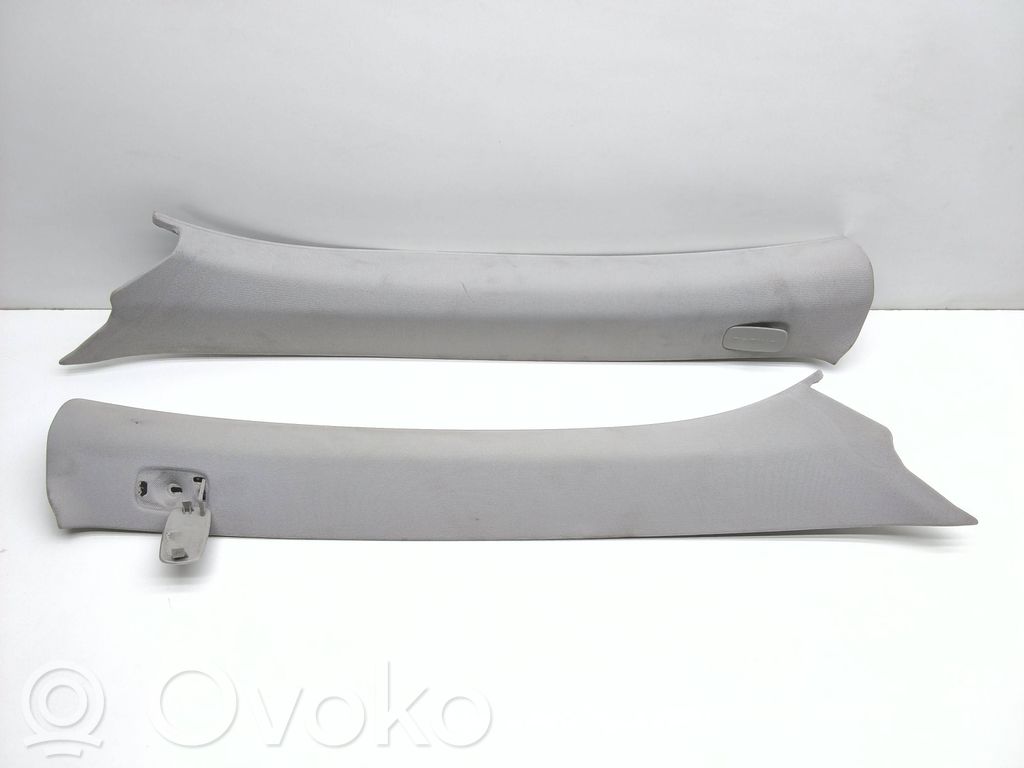 Mercedes-Benz E C207 W207 Rivestimento montante (A)
