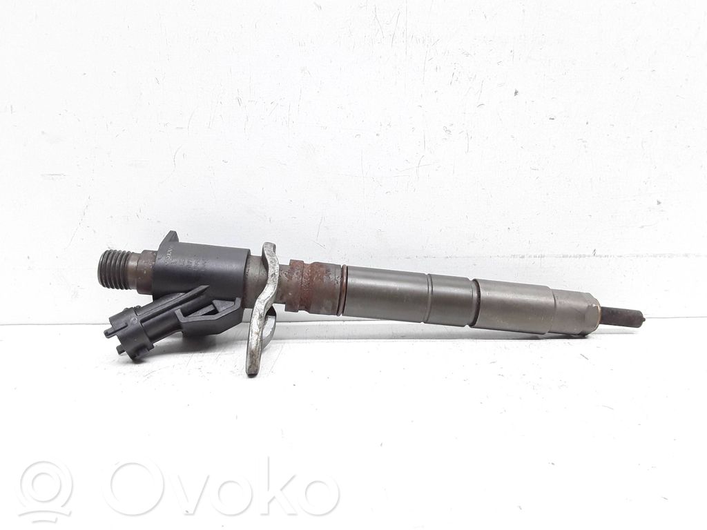 Inyector de combustible   31303238,0445116046