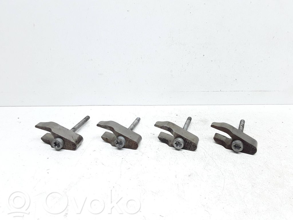 Mercedes-Benz E W212 Morsetto iniettore carburante 