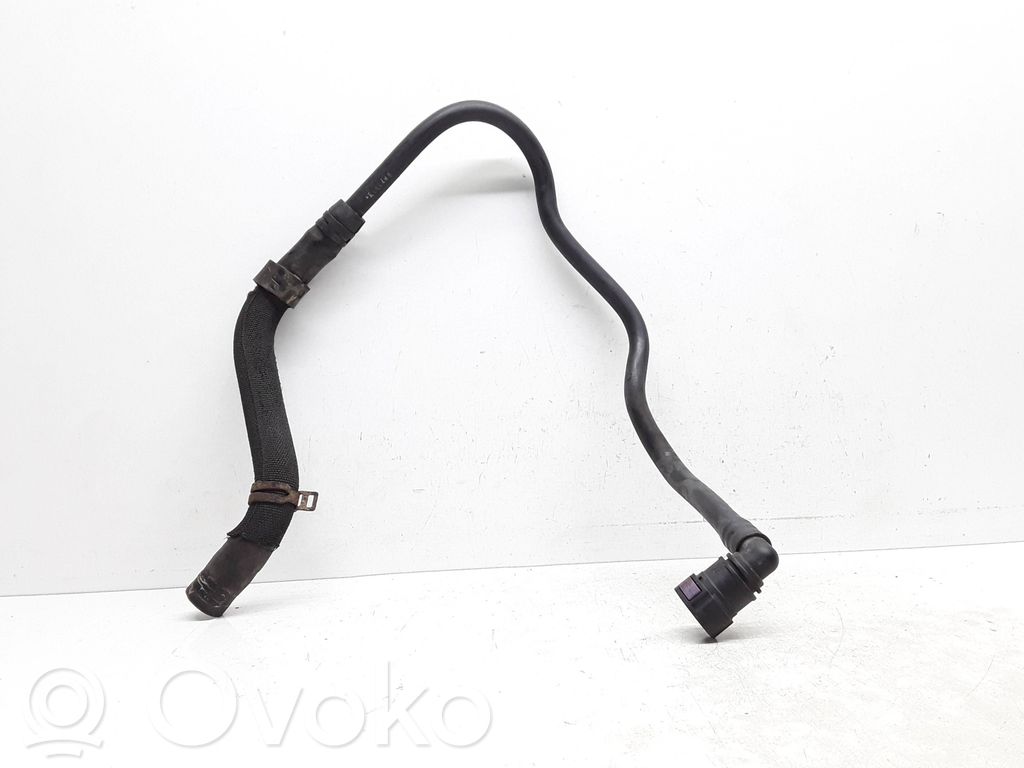 Volvo V60 Engine coolant pipe/hose 