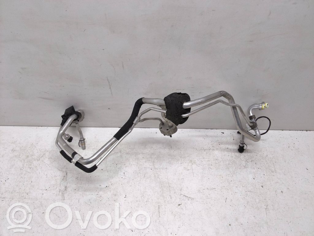 Volvo V60 Ilmastointilaitteen putki (A/C) 