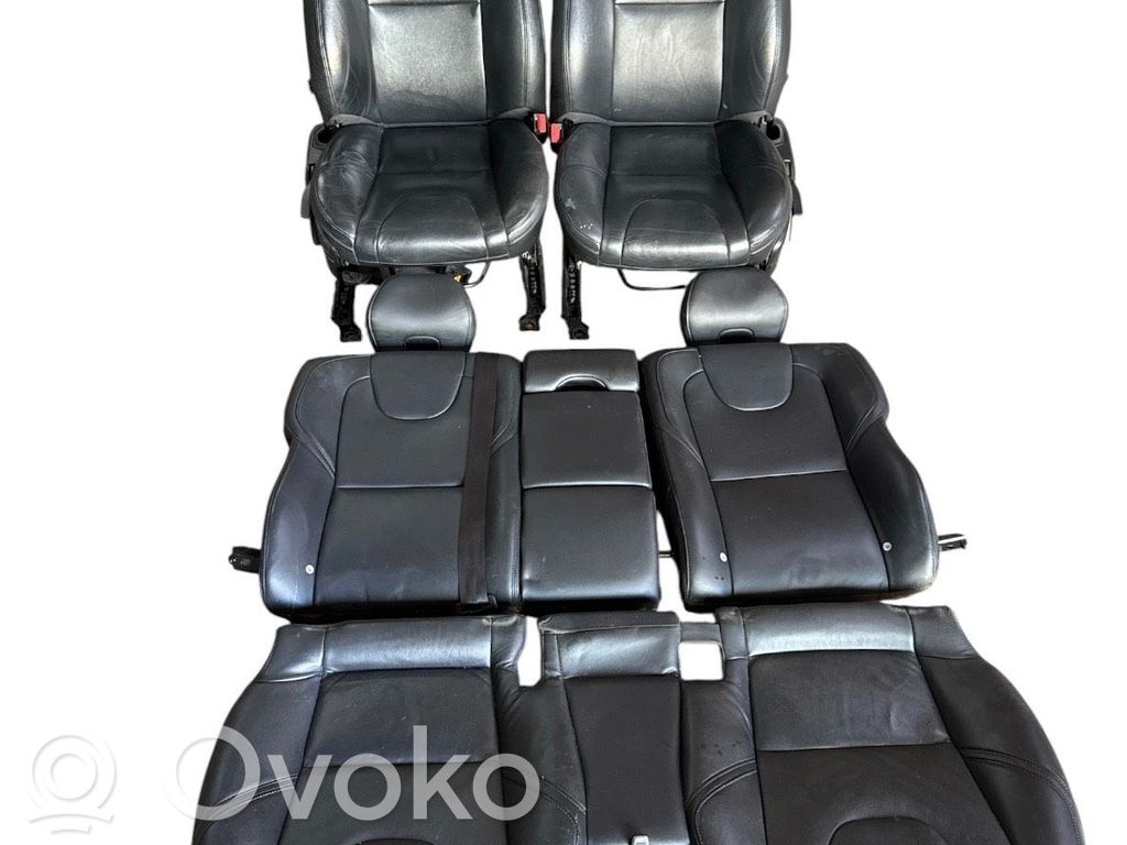 Seat set