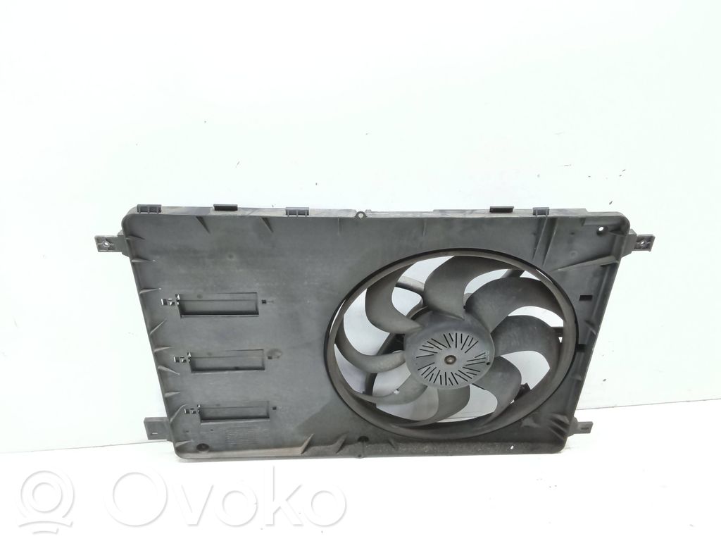 Volvo V40 Elektrisks radiatoru ventilators 