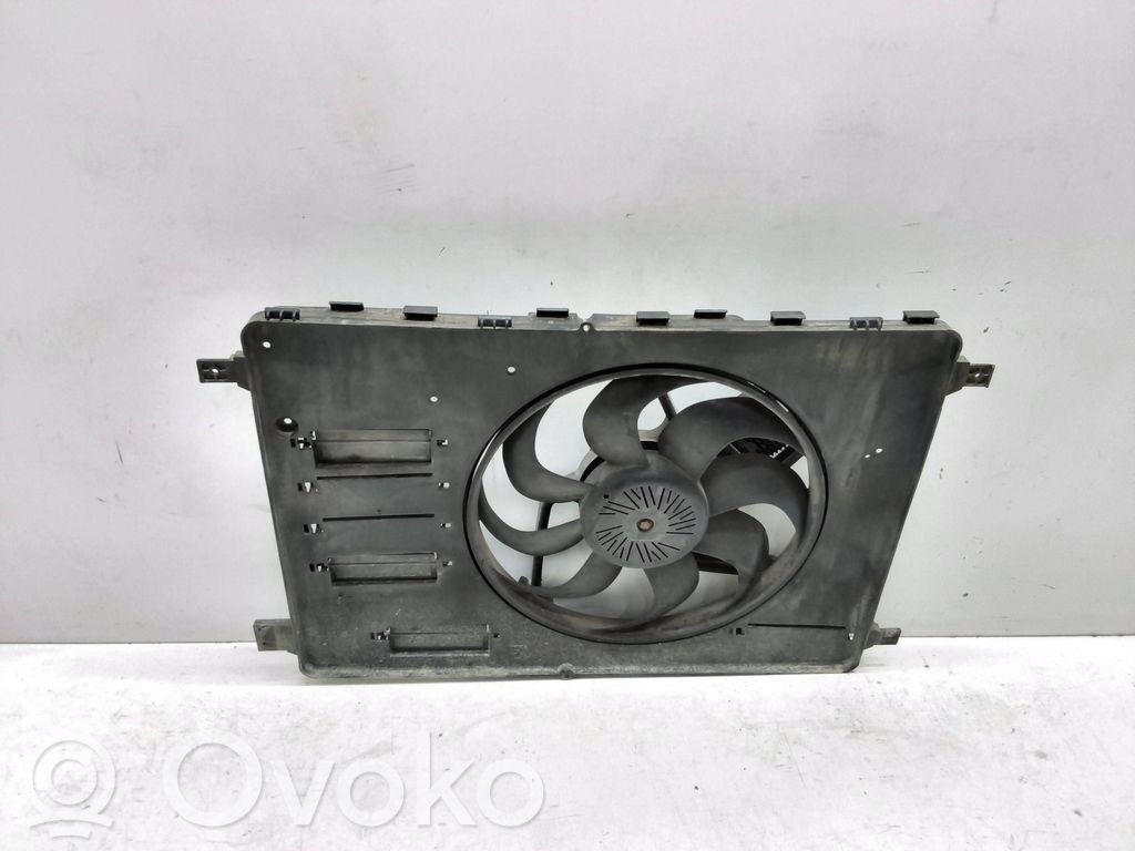 Volvo V60 Elektryczny wentylator chłodnicy 