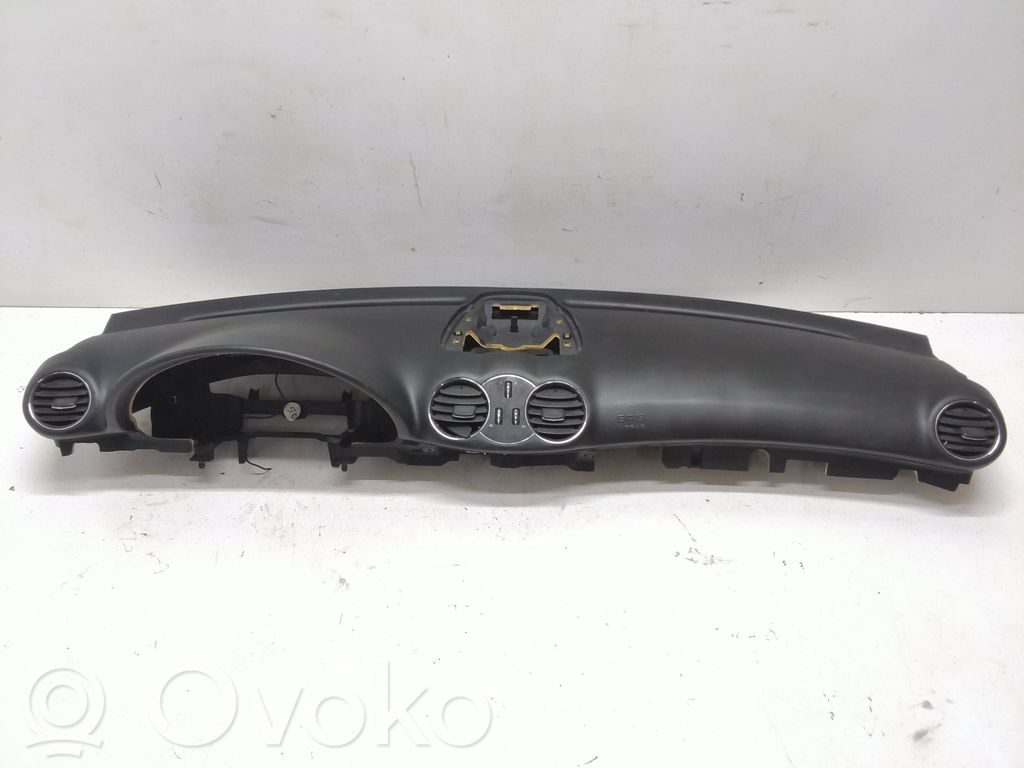 Mercedes-Benz CLK A209 C209 Panel de instrumentos 