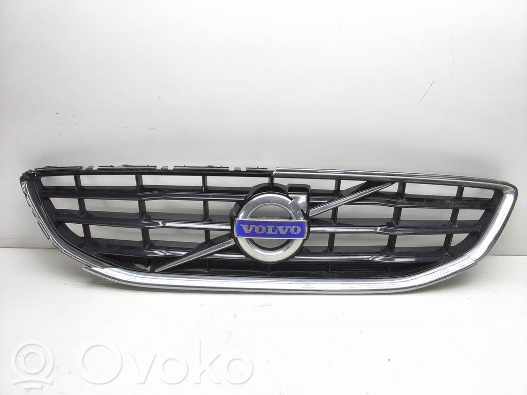 Volvo V40 Oberes Gitter vorne 