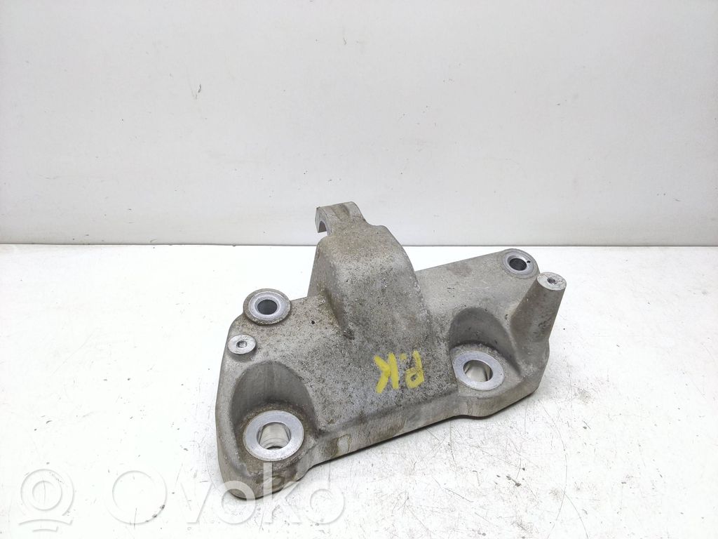 Engine mounting bracket   31686307