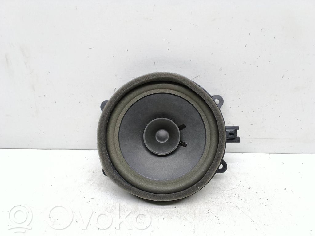 Altavoz de la puerta trasera   32265248