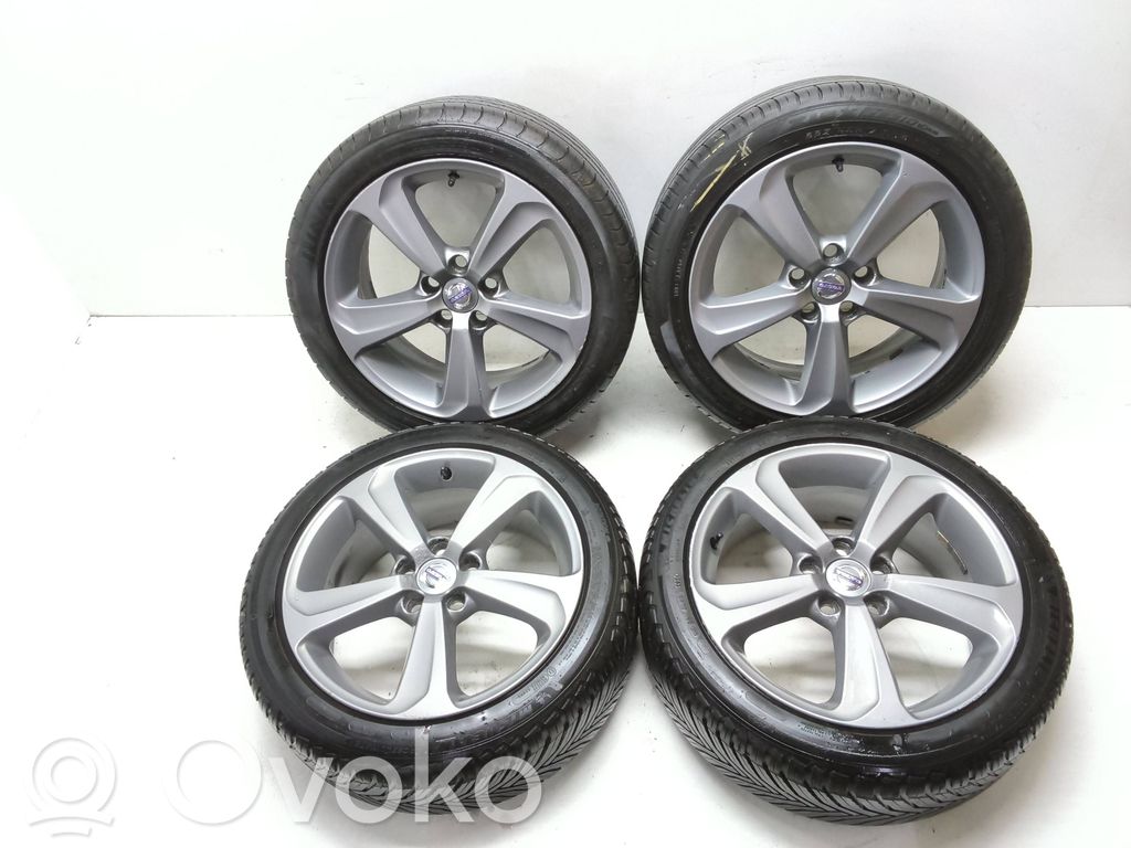 Volvo V40 R17-alumiinivanne 
