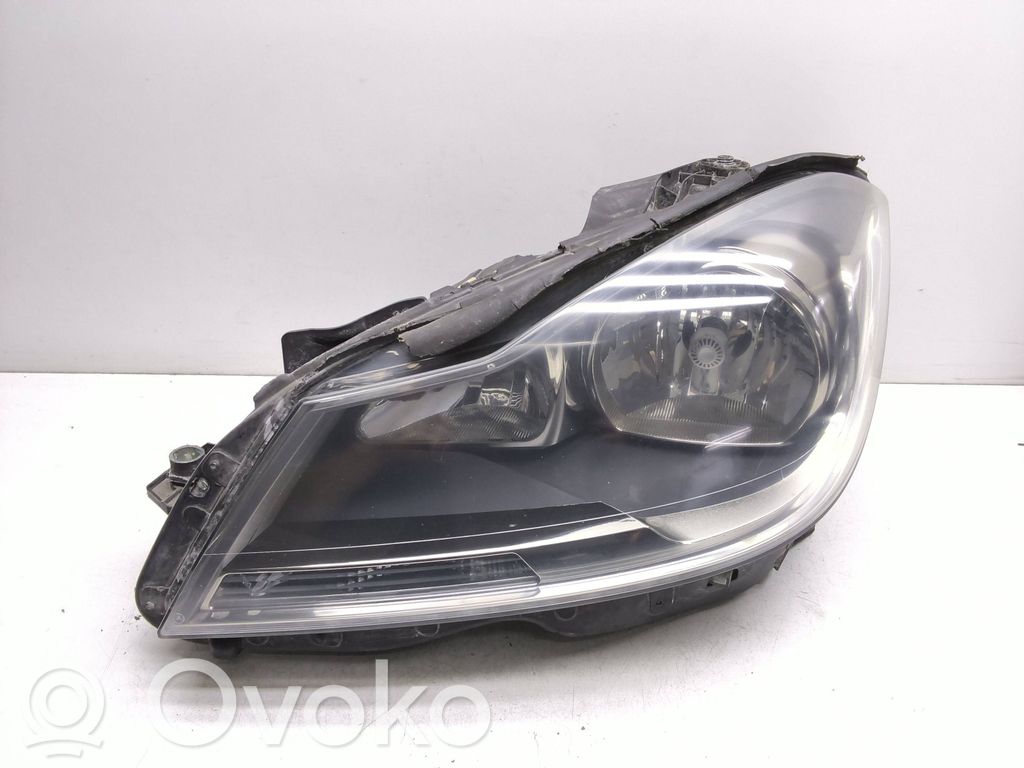 Mercedes-Benz C W204 Phare frontale 