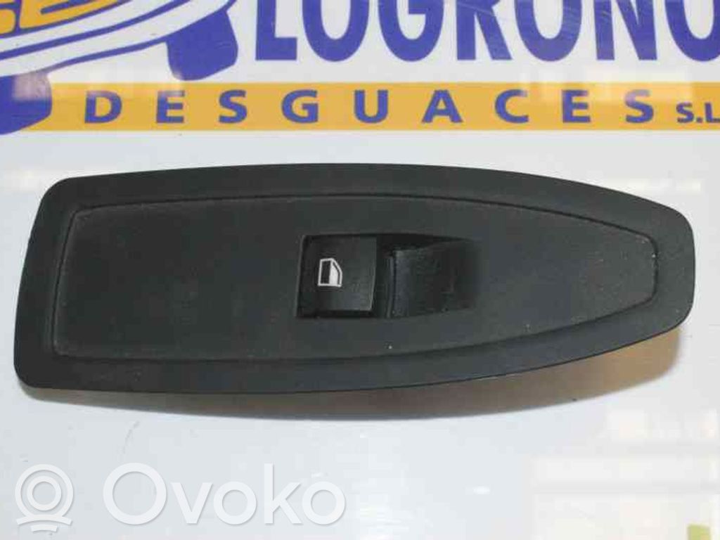 Electric window control switch   61319208107,51417283835