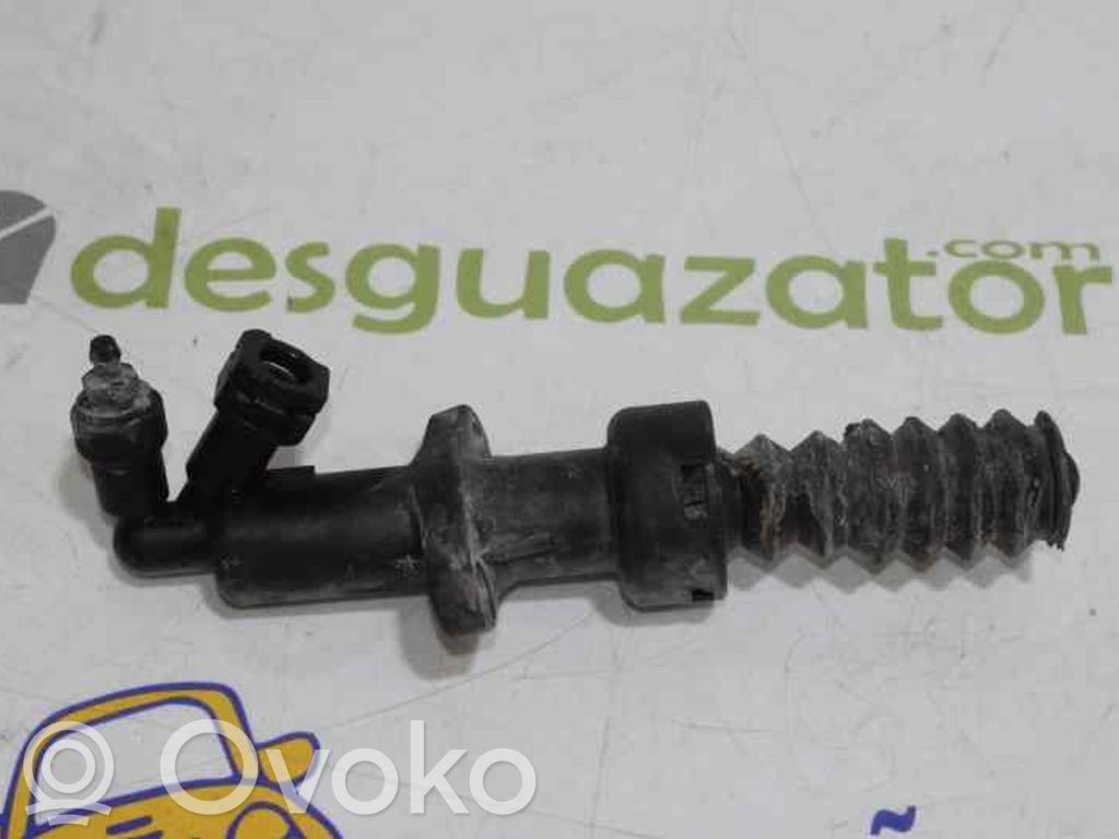 Cilindro de embrague hidráulico   218297,218297