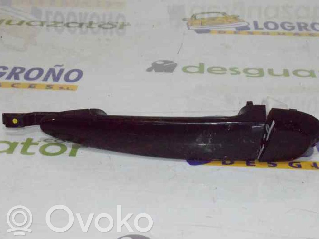 Manecilla externa puerta trasera   51217060651,7060651
