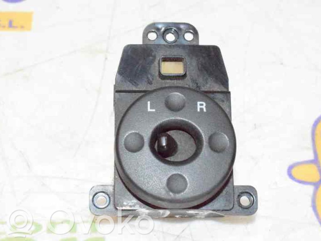 Hyundai Accent Interruptor del espejo lateral 