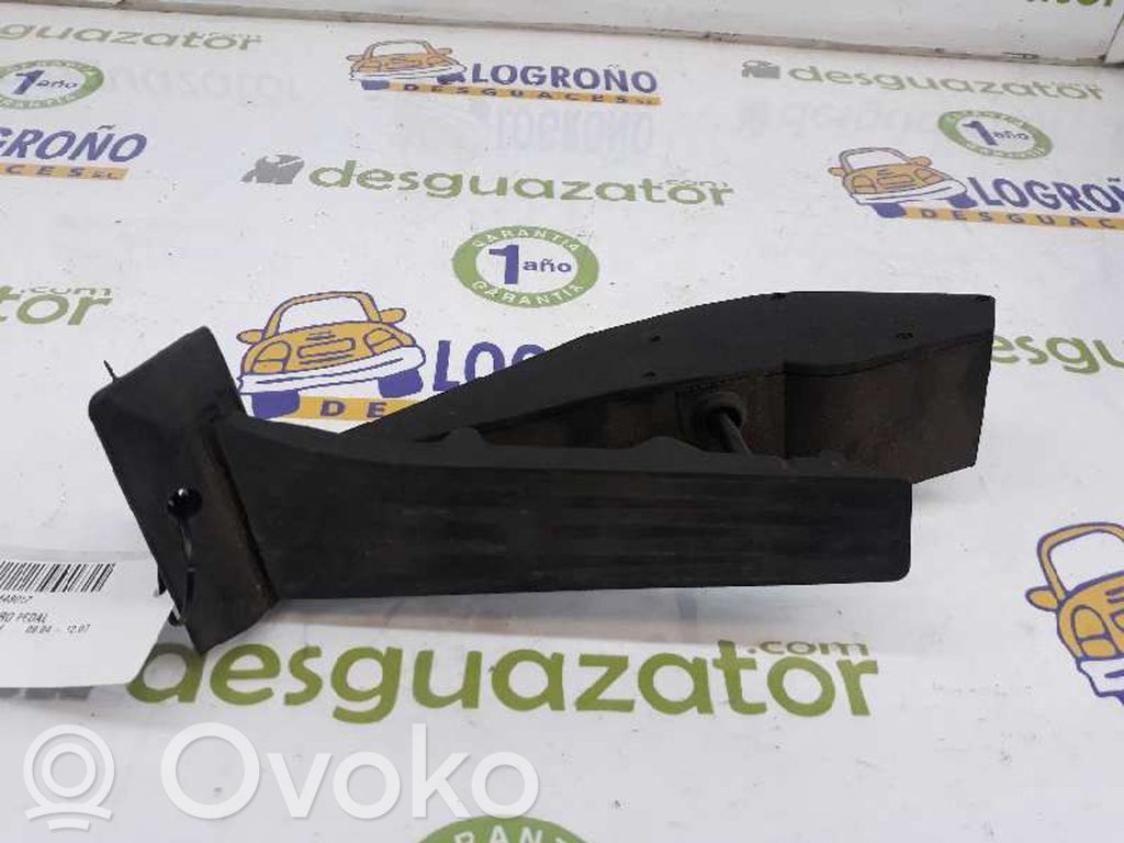 Akceleratoriaus pedalas   35406889823,35426860000