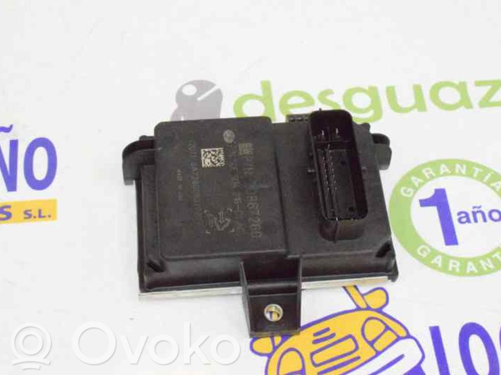 Opel Astra J Unité de commande / module de pompe à carburant 