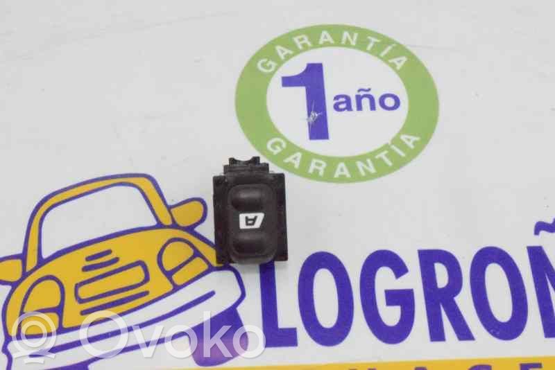 Peugeot 607 Electric window control switch 