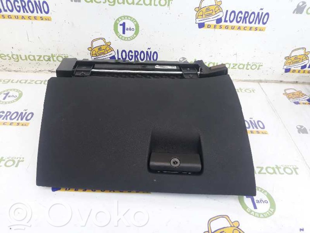 BMW 3 E90 E91 Glove box 