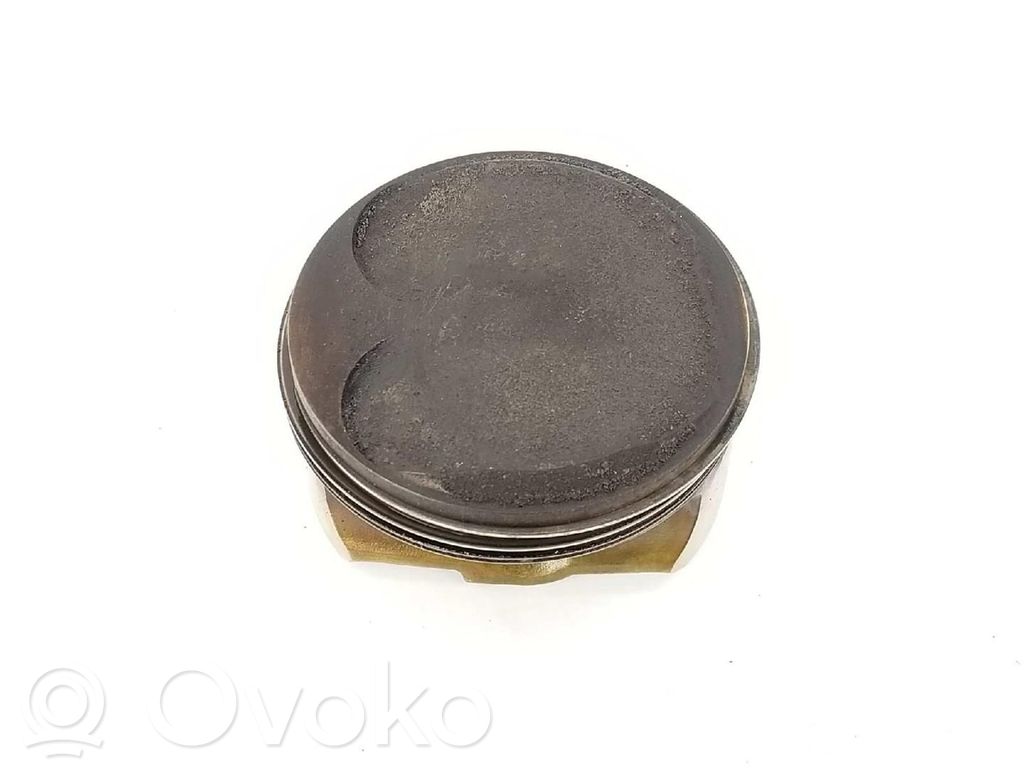 BMW 3 E92 E93 Piston 