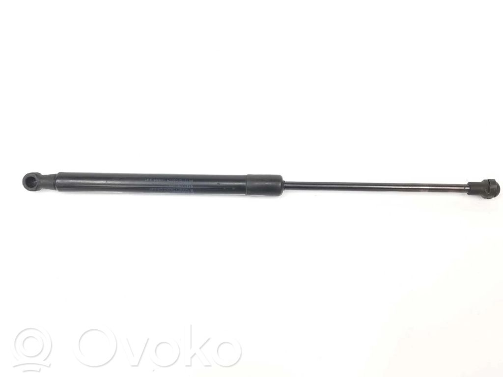 BMW 3 E90 E91 Konepellin kaasujousi 