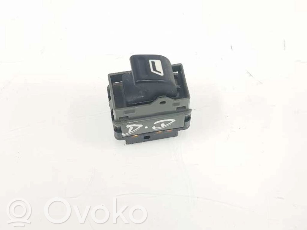 Peugeot 307 Electric window control switch 