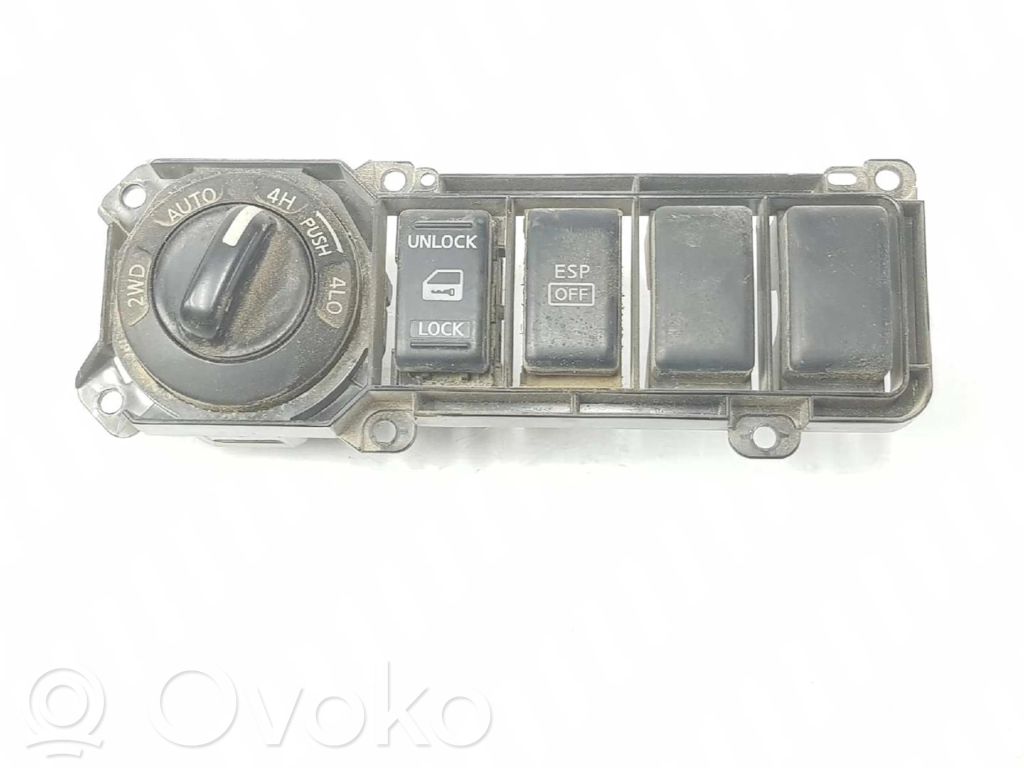 Nissan Pathfinder R51 Otros interruptores/perillas/selectores 