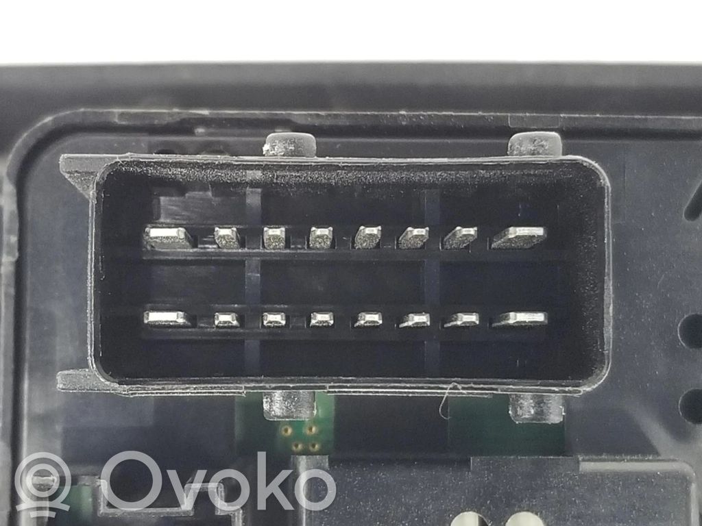 Electric window control switch   98127152XT,98127152XT,6490FG
