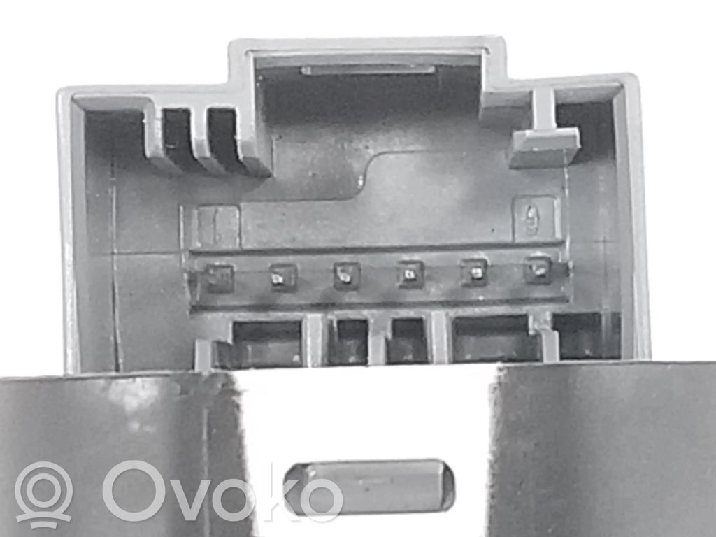 Audi A1 Wing mirror switch 