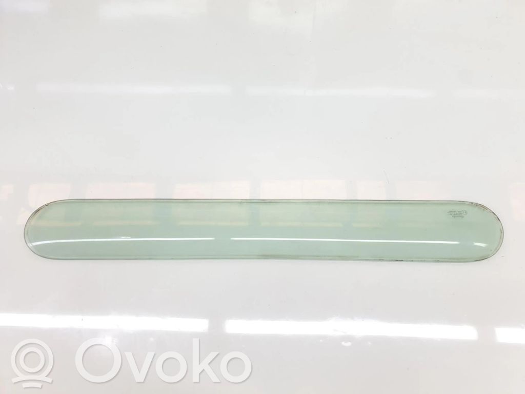 Land Rover Defender Ventanilla de ventilación de la puerta trasera 