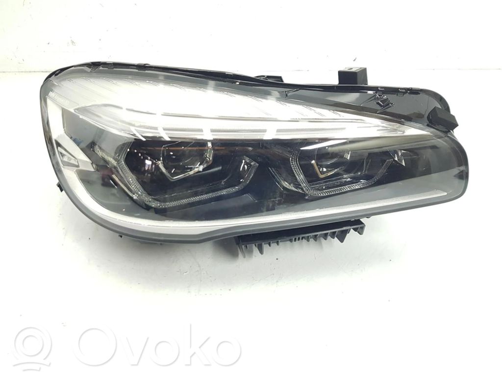 BMW 2 Active Tourer U06 Lampa przednia 