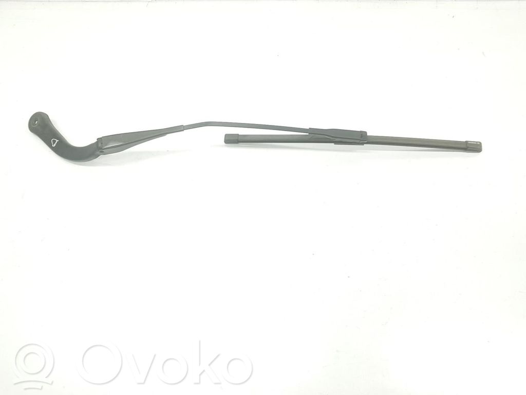BMW 3 E90 E91 Front wiper blade arm 