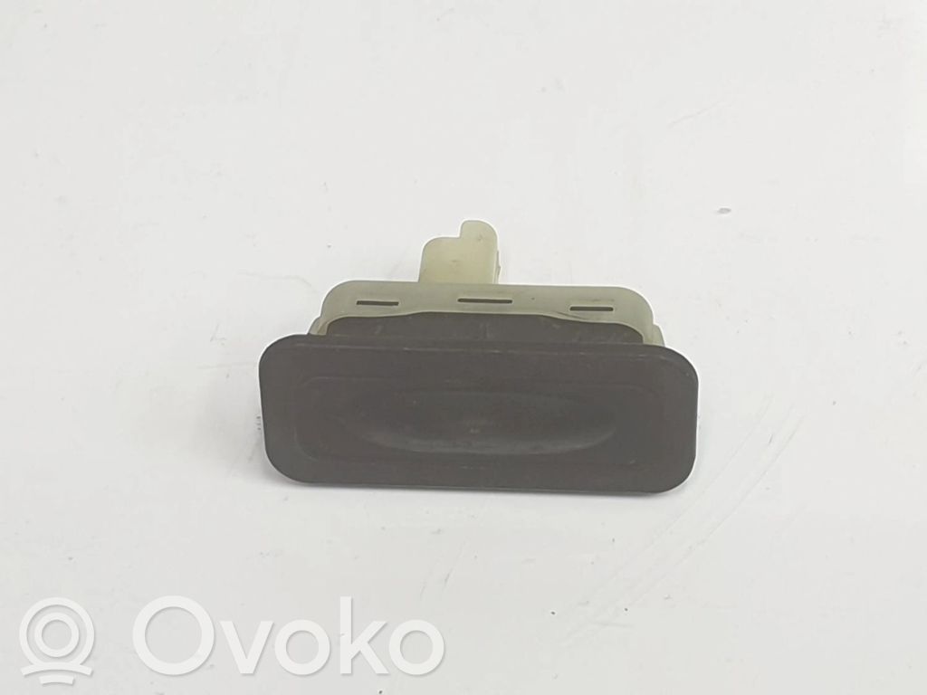 Renault Clio III Tailgate trunk handle 