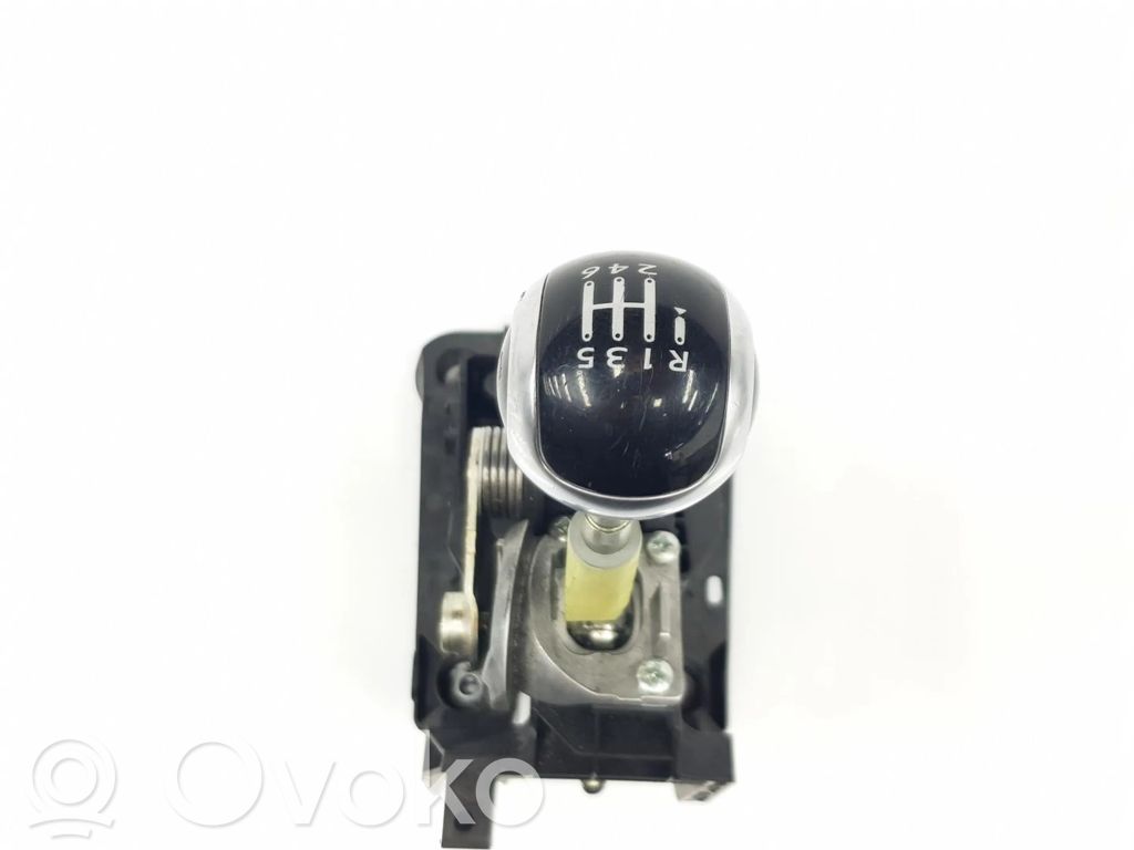 Citroen DS3 Gear shifter/selector 
