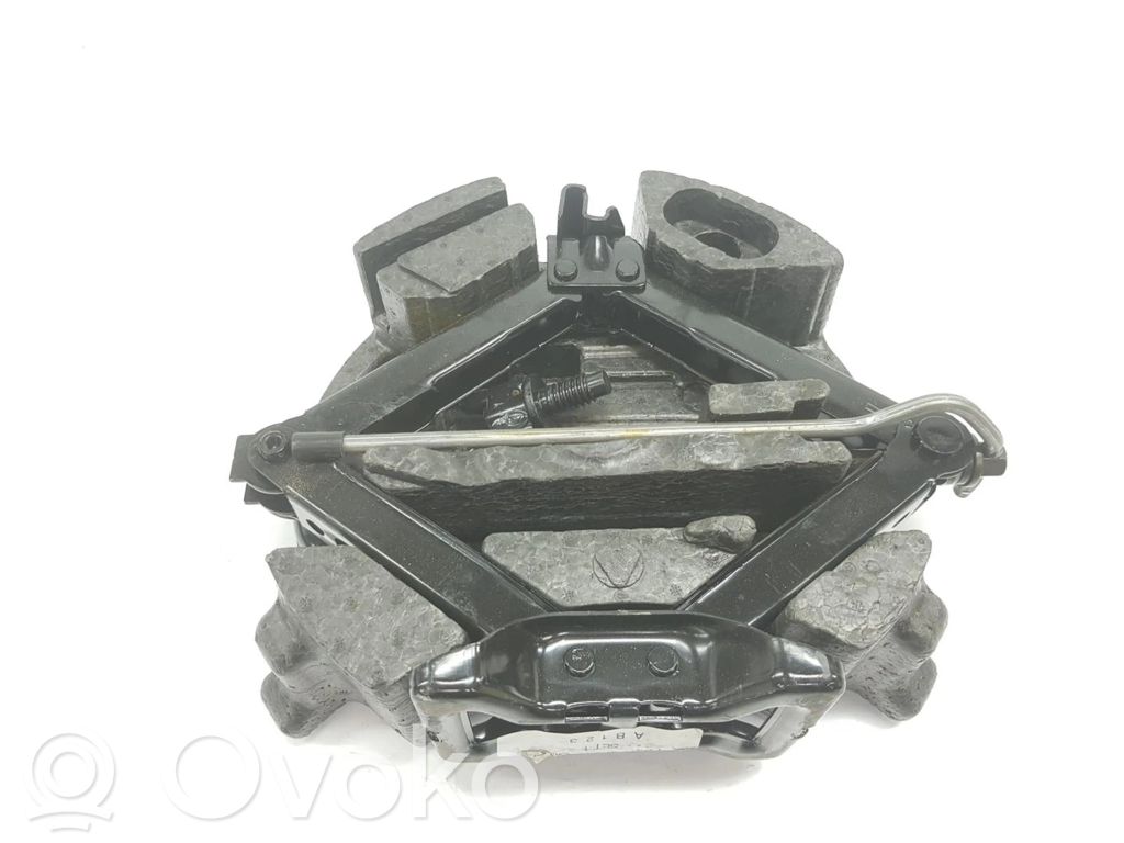 Domkrats   1480006,6M5117080AB