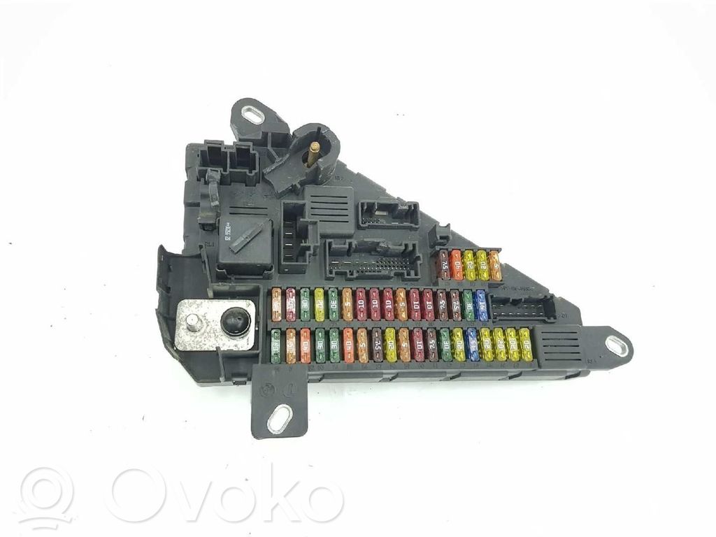 BMW 7 E65 E66 Fuse module 