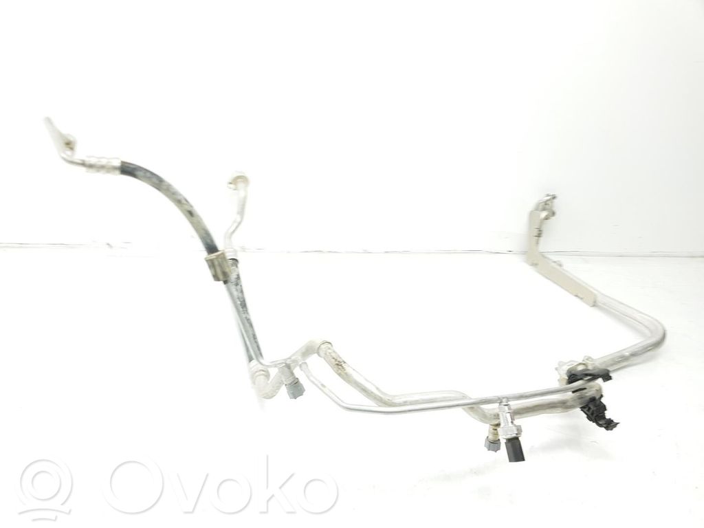 Ilmastointilaitteen putki (A/C)   7H4219C703DC,JUE501200